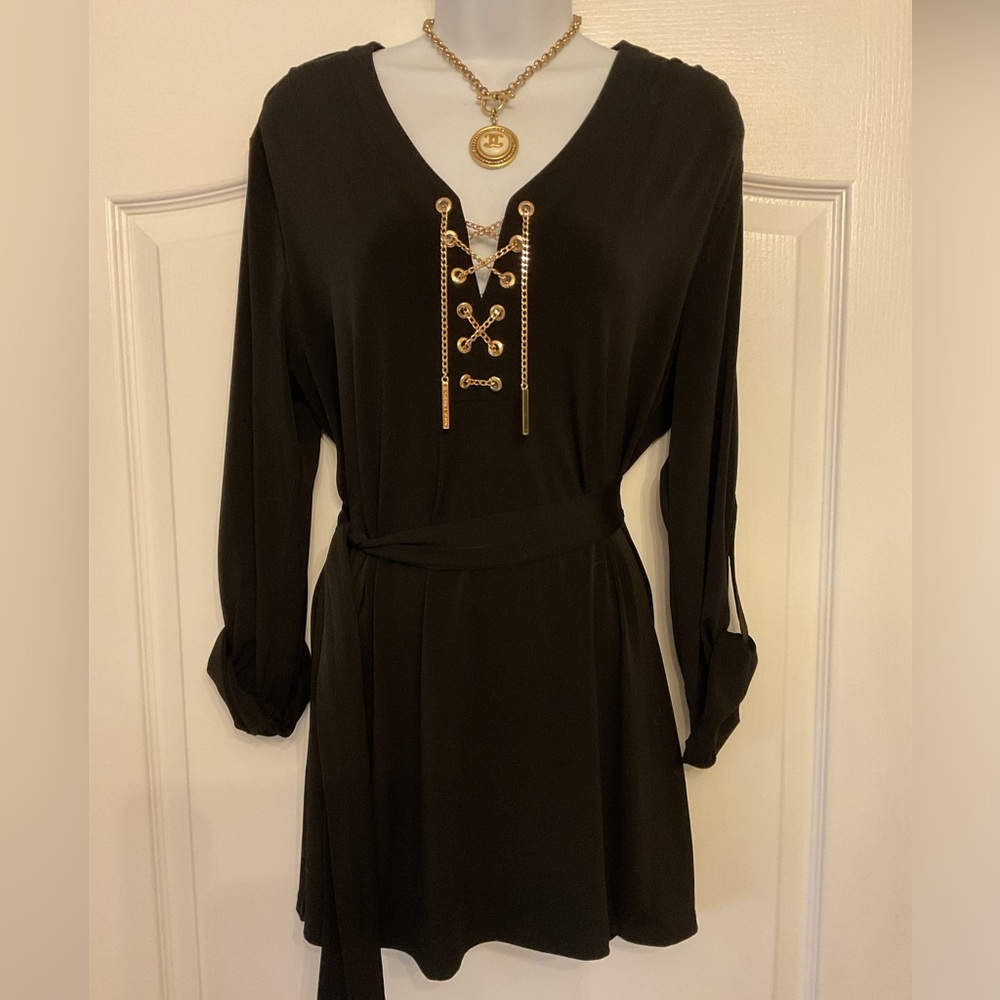 Michael Kors Top with gold lace up chain